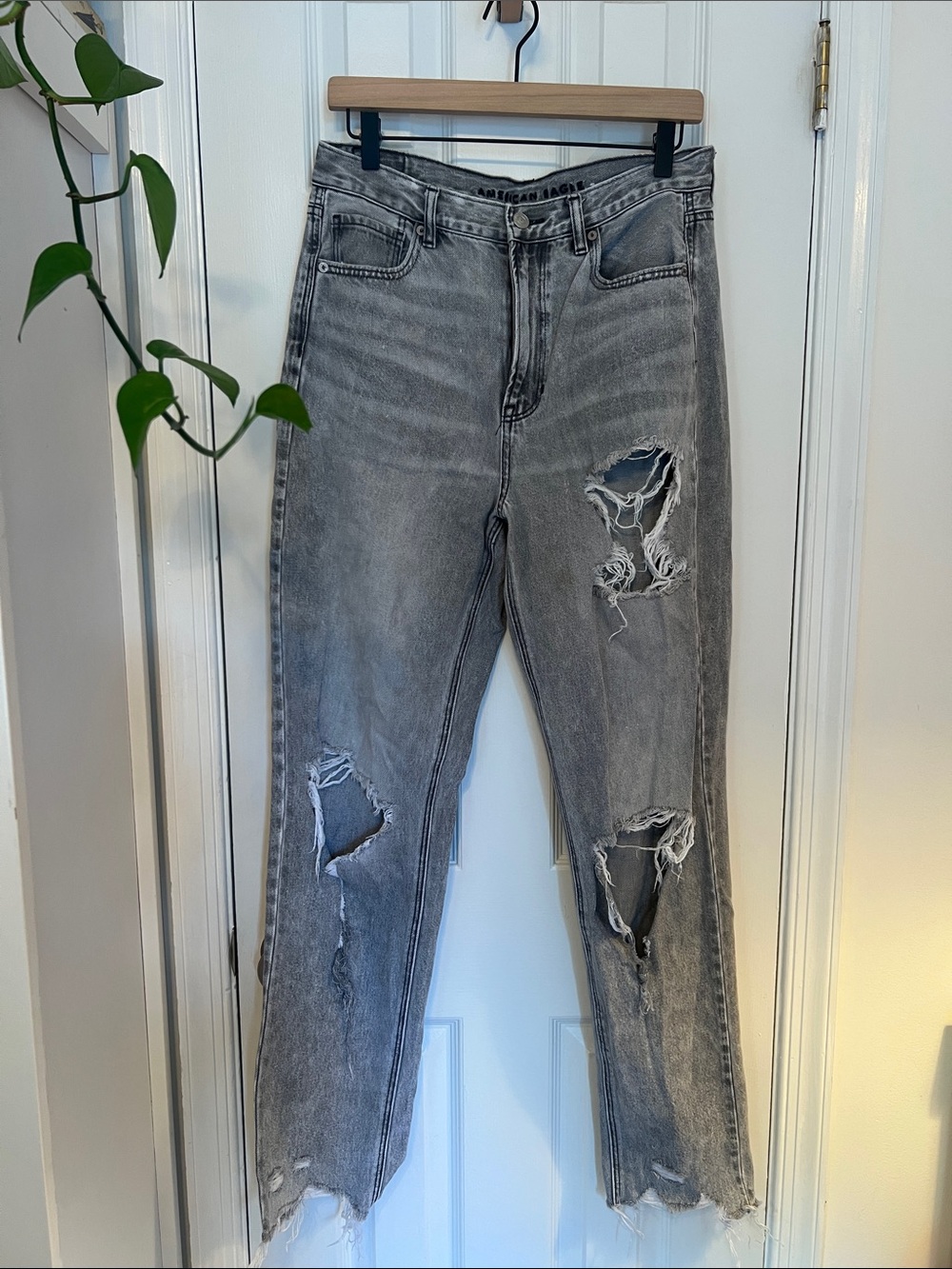 AE Gray Distressed High-Rise XLong Women’s Jeans